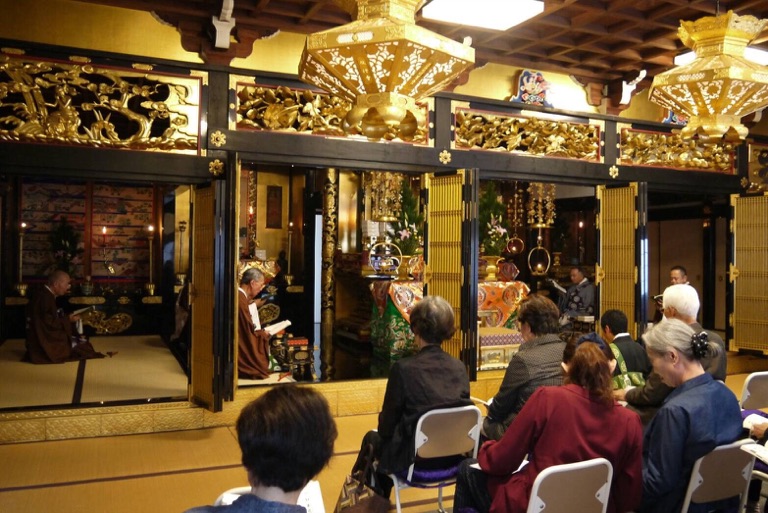 奈良市の真宗大谷派寺院が集う教行寺報恩講